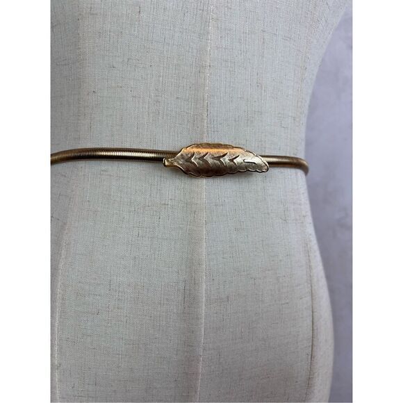 Vintage Mod Gold Tone Stretch Belt - Picture 2 of 8